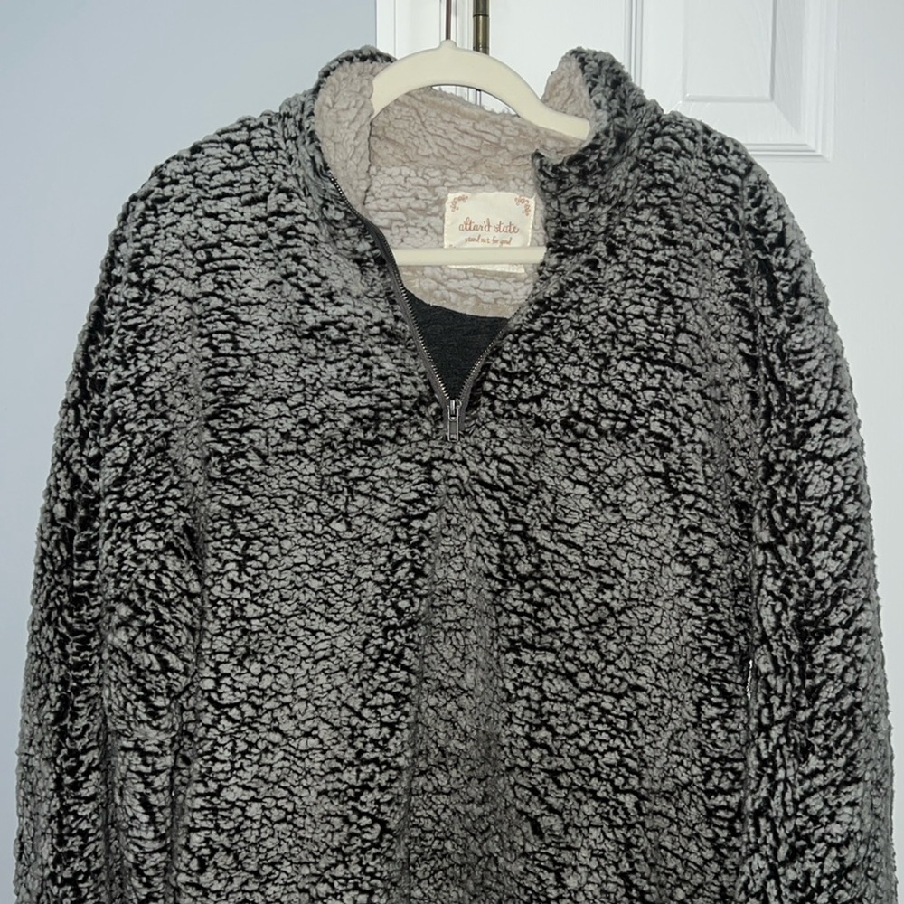 Altard state soft pullover